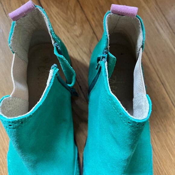 Boden Size 37 US 6 Emerald Green Suede Leather Side Zipper Chelsea Ankle Boots - Picture 4 of 13